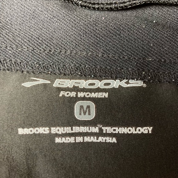 Brooks capris - Picture 5 of 10